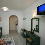 Aparthotel Anixis *