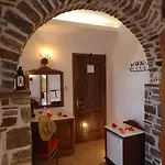 Anixis Aparthotel