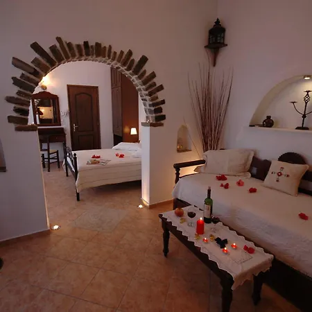 Anixis Aparthotel Naxos City