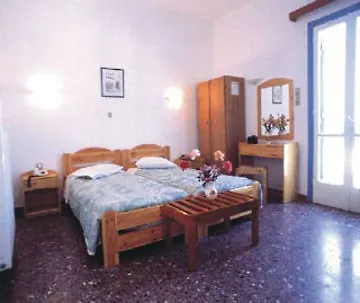 Aparthotel Anixis *