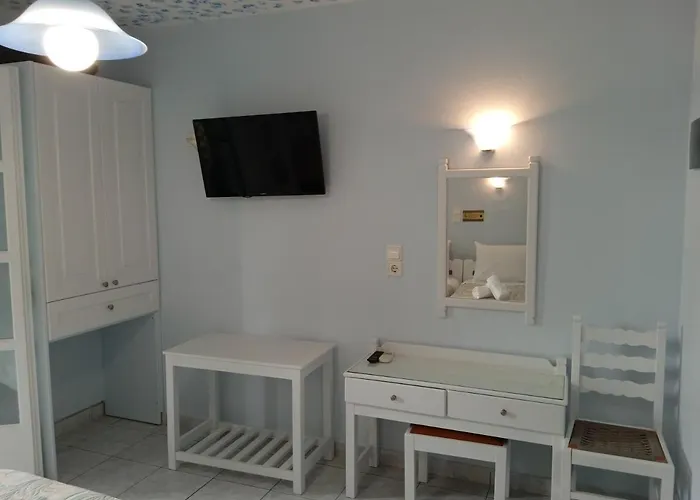 Aparthotel Anixis Naxos City