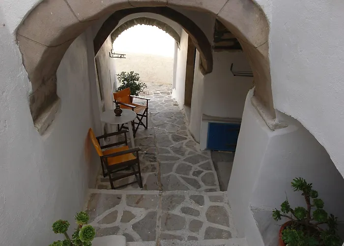 מלון דירות Anixis Naxos City